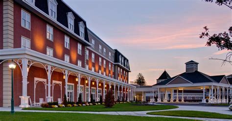 Saratoga springs casino - Experience the top entertainment destination in the Capital Region. With an exhilarating mix of big-hitting jackpots, live harness racing and simulcast, award-winning dining, exciting nightlife ...